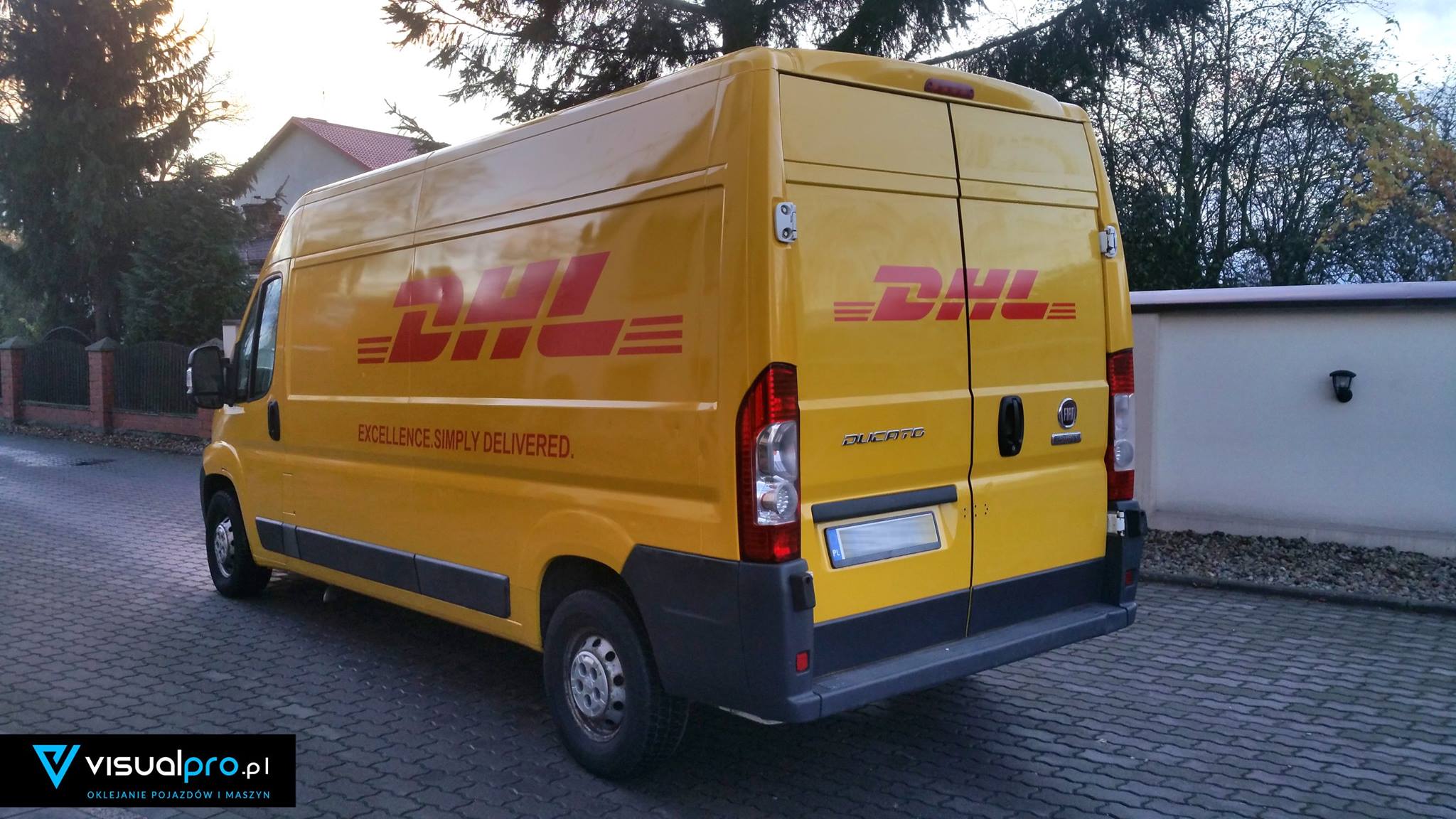 Zmiana Koloru Dla DHL